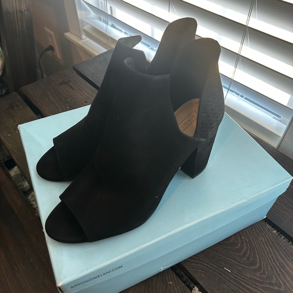 Antonio Melani black size 8 open toe booties - Picture 3 of 4